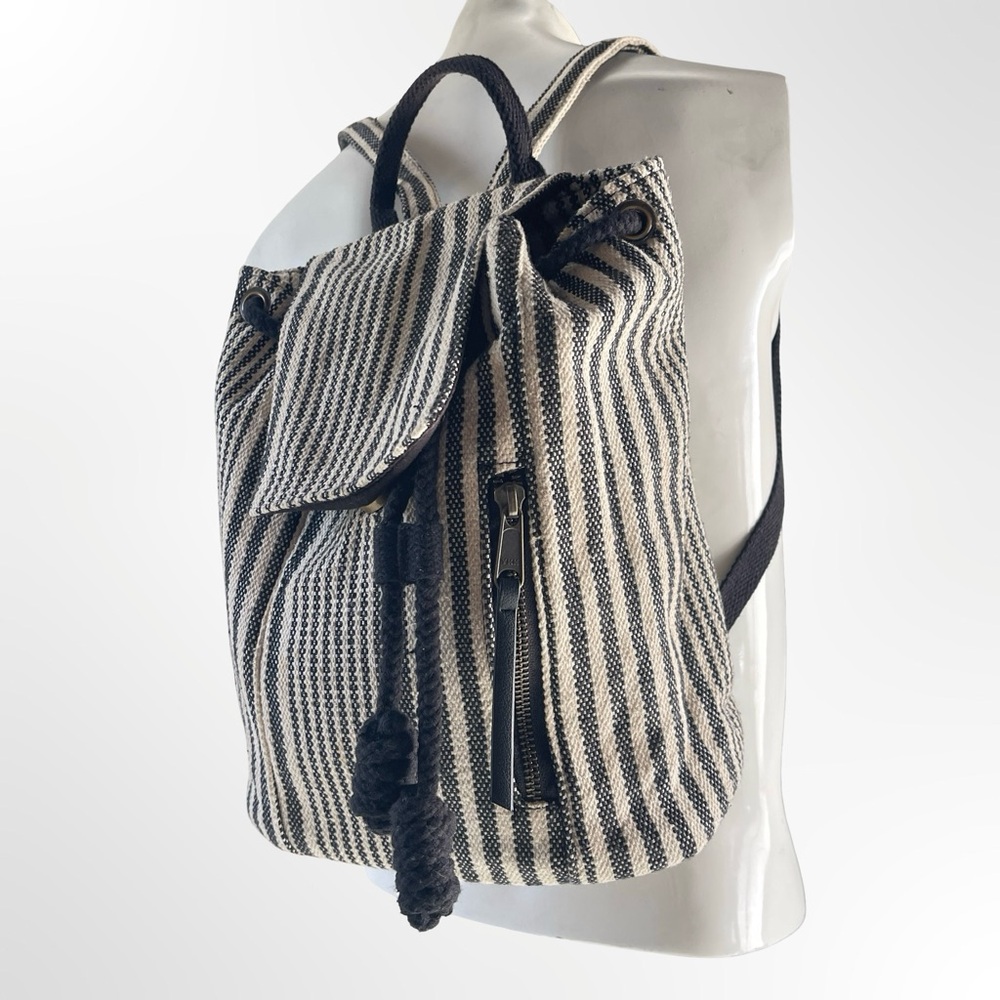 Universal Thread Canvas Backpack Nwot - image 2